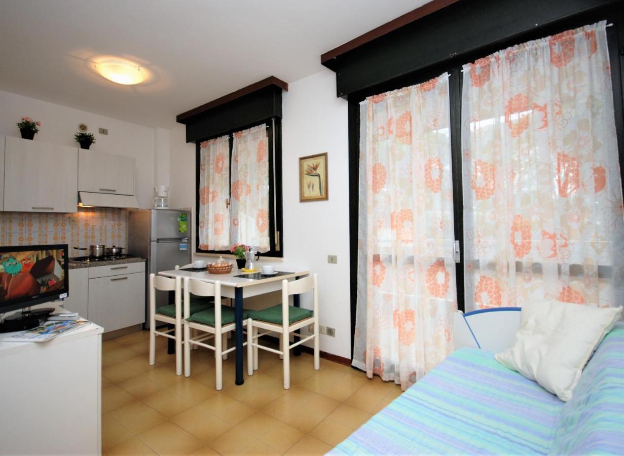 Residenza La Meridiana Lignano Sabbiadoro Esterno foto