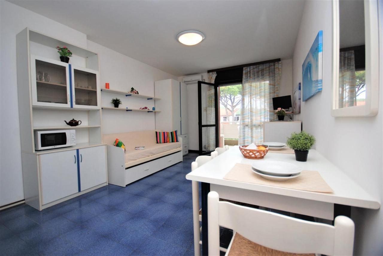 Residenza La Meridiana Lignano Sabbiadoro Esterno foto