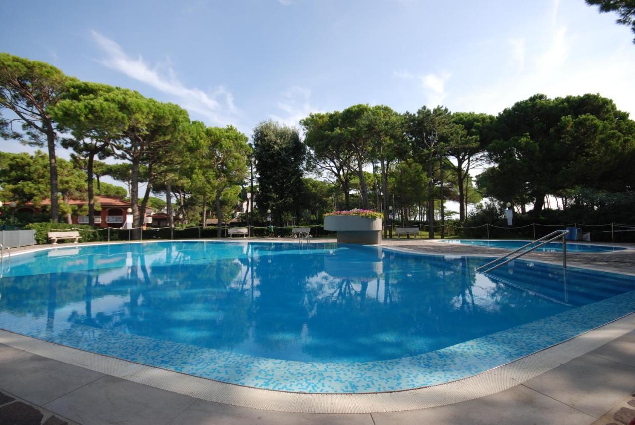 Residenza La Meridiana Lignano Sabbiadoro Esterno foto